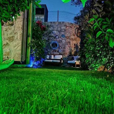 Taş * Gokcebel (Bodrum)